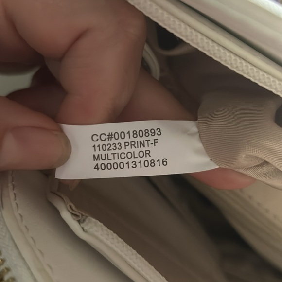 Adorable floral print handbag for the summer ☀️ - Picture 6 of 7